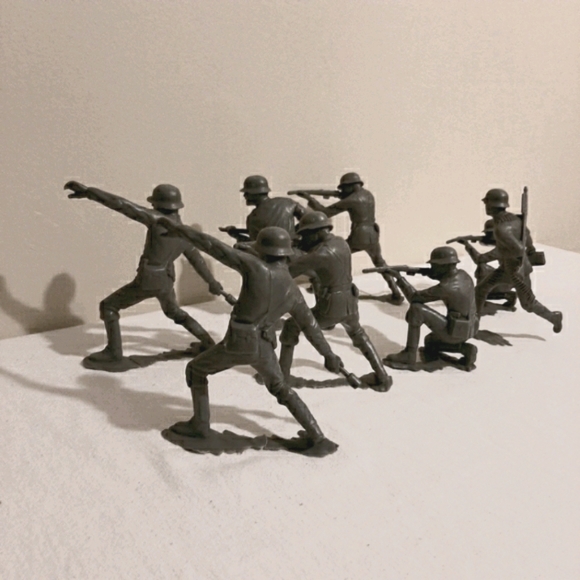 1963 Louis Marx Toy Soldiers vintage - Picture 2 of 5